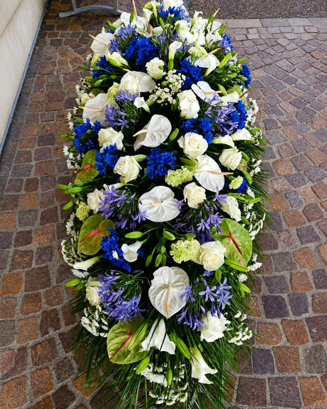 Composizione floreale funebre